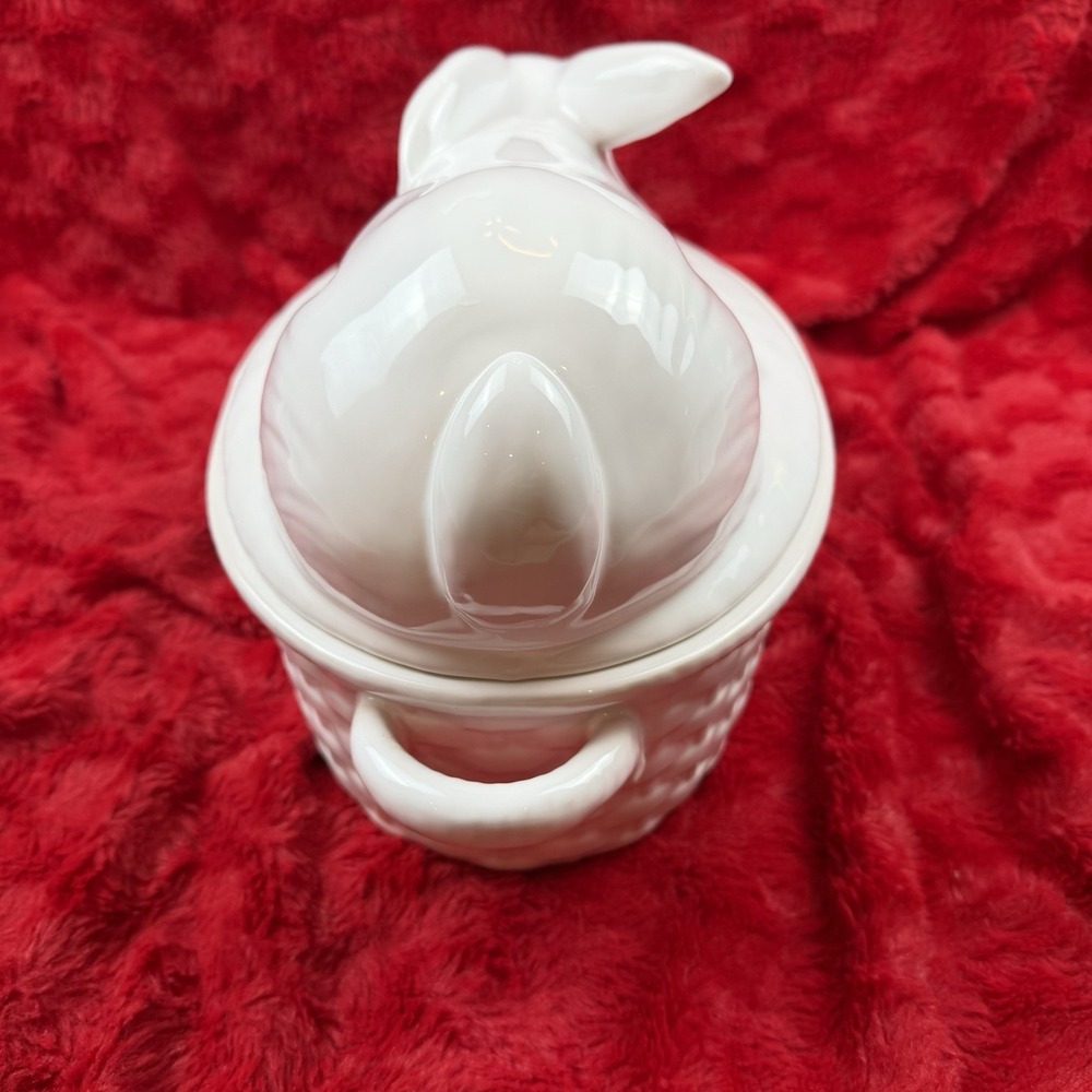 Bordallo Pinheiro White Rabbit Tureen Basketweave Ceramic Serving Dish Portugal - Picture 4 of 11